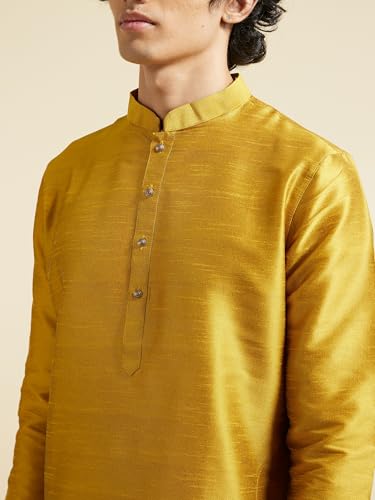 Image of DIWAS BY MANYAVAR Men's Art Silk Solid Kurta (1pc)