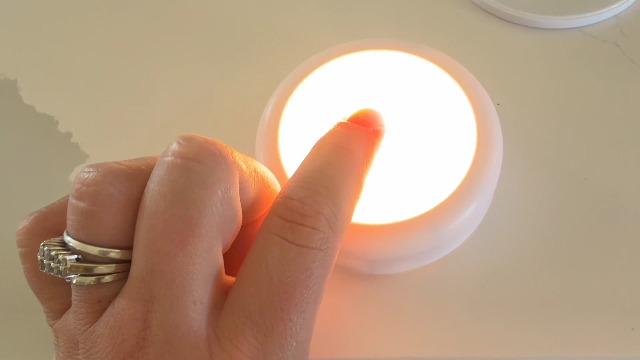 Image of LED Puck Lights with Remote Control, Under Cabinet Lighting Stick on Tap /Push Lights, Battery Operated Closet Lights, Wireless Led Wall Light for Bedroom, Under Counter Light for Kitchen,2 Pack