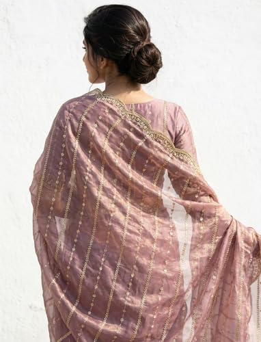Image of Amazon Brand - Tavasya Womens Saree