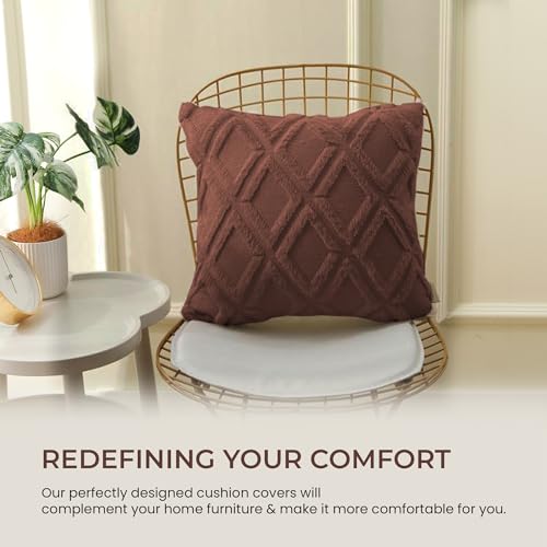 Pagnanno. Set of 2 & 4 Soft Velvet Cushion Covers 45x45cm(18x18 Inches) D8 Throw Pillowcases Square Covers for Chairs,living room,bedroom Invisible Zipper (45x45cm (18x18inch) - Image 2