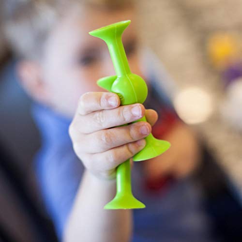 Fat Brain Squigz Starter Juego de 22 piezas, juguete preescolar para niños, juguete innovador para niños de 3 años en adelante