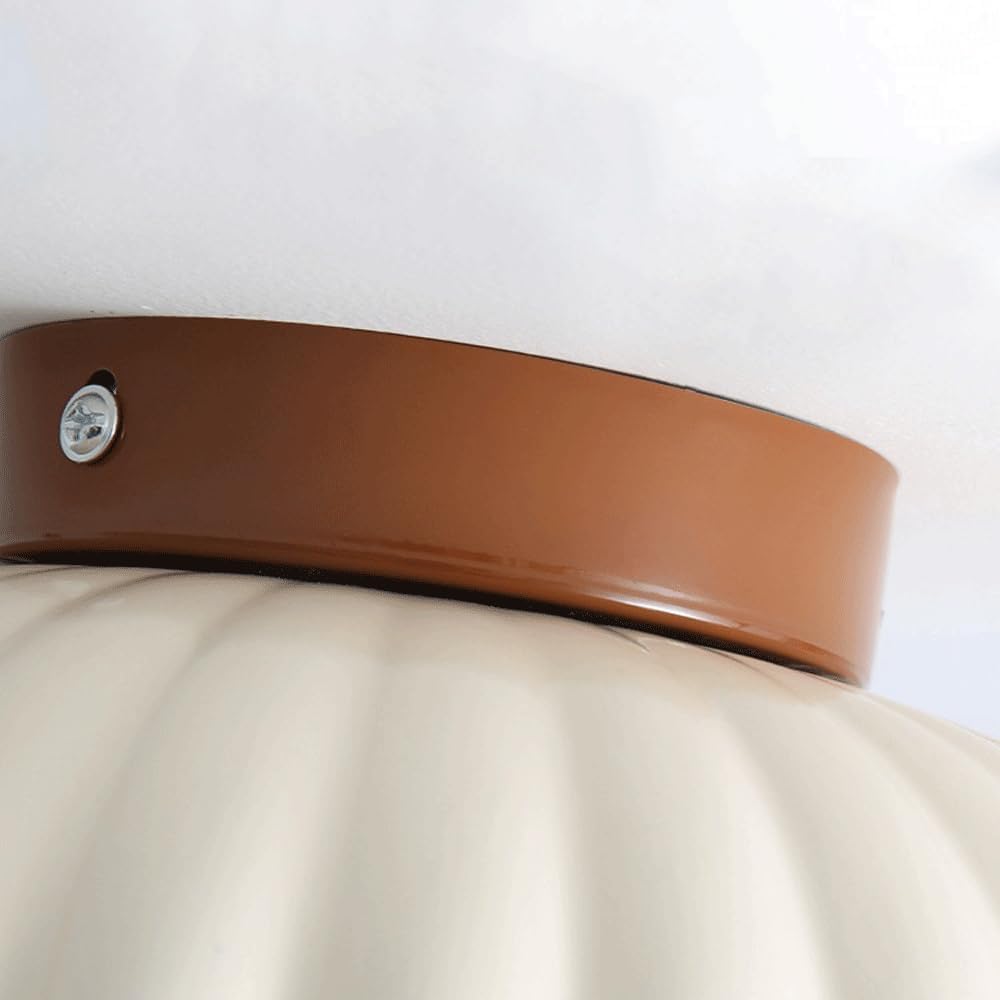 Lampa sufitowa do przedpokoju, balkonu, mała kremowa, szklana kula, lampa sufitowa z pojedynczą głowicą, częściowo zlicowana, do kuchni, przedpokoju, pralni, salonu, jadalni, oświe