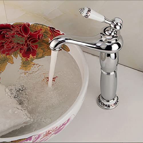 Robinet doré pour vasque rétro et ambiance spa à la maison