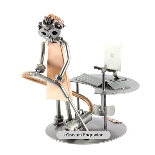 Steelman24 I Schraubenmännchen Putzfrau Mit Staubsauger Mit Persönlicher Gravur I Made in Germany I Handarbeit I Geschenkidee I Stahlfigur I Metallfigur