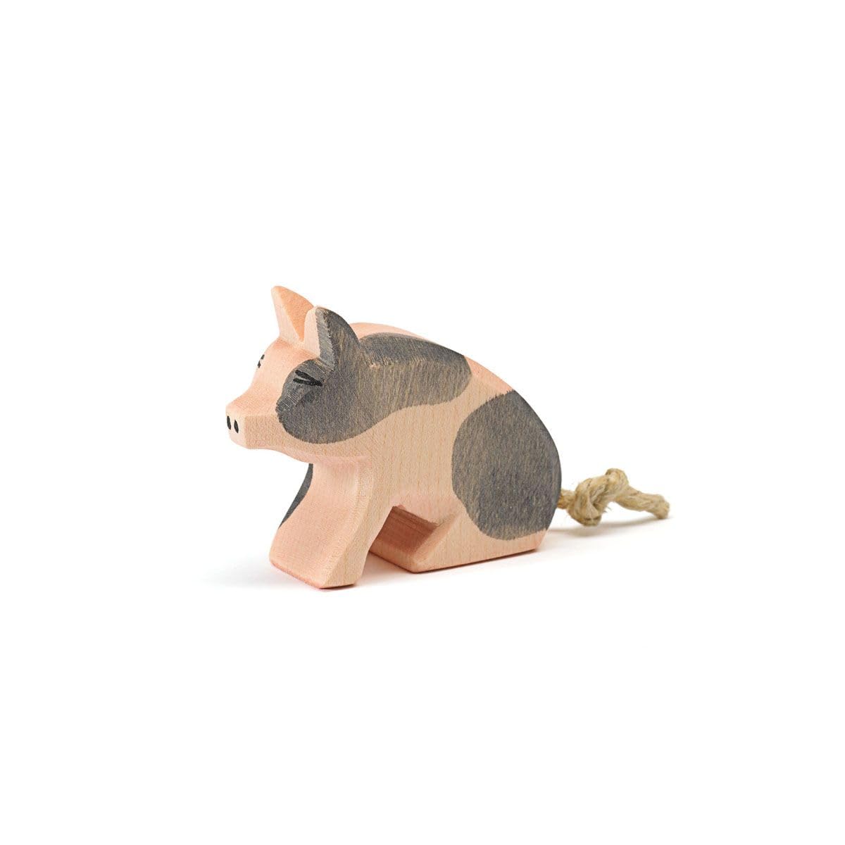 Porcinet assis tacheté Ostheimer 10953 figurine en bois