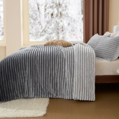 Image of BEDELITE Fleece King Comforter Set, Fluffy Bed Set, Grey Ombre