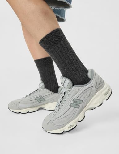 Image of New Balance Unisex-Adult M1000 Sneaker