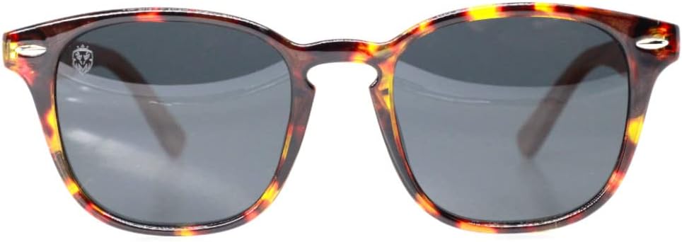 Modern Turtle Sunglasses with Light and Comfortable Wooden Arms, Mônica MafiawooD