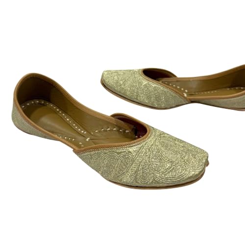 Image of Gold Bridal Flats Wedding Shoes Indian Punjabi Jutti Mojari Designer Shoes