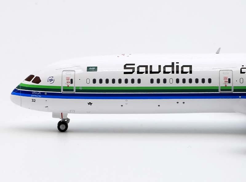 Amazon.co.jp: JC WINGS 1:400 完成品 Saudia Arabian Airlines for