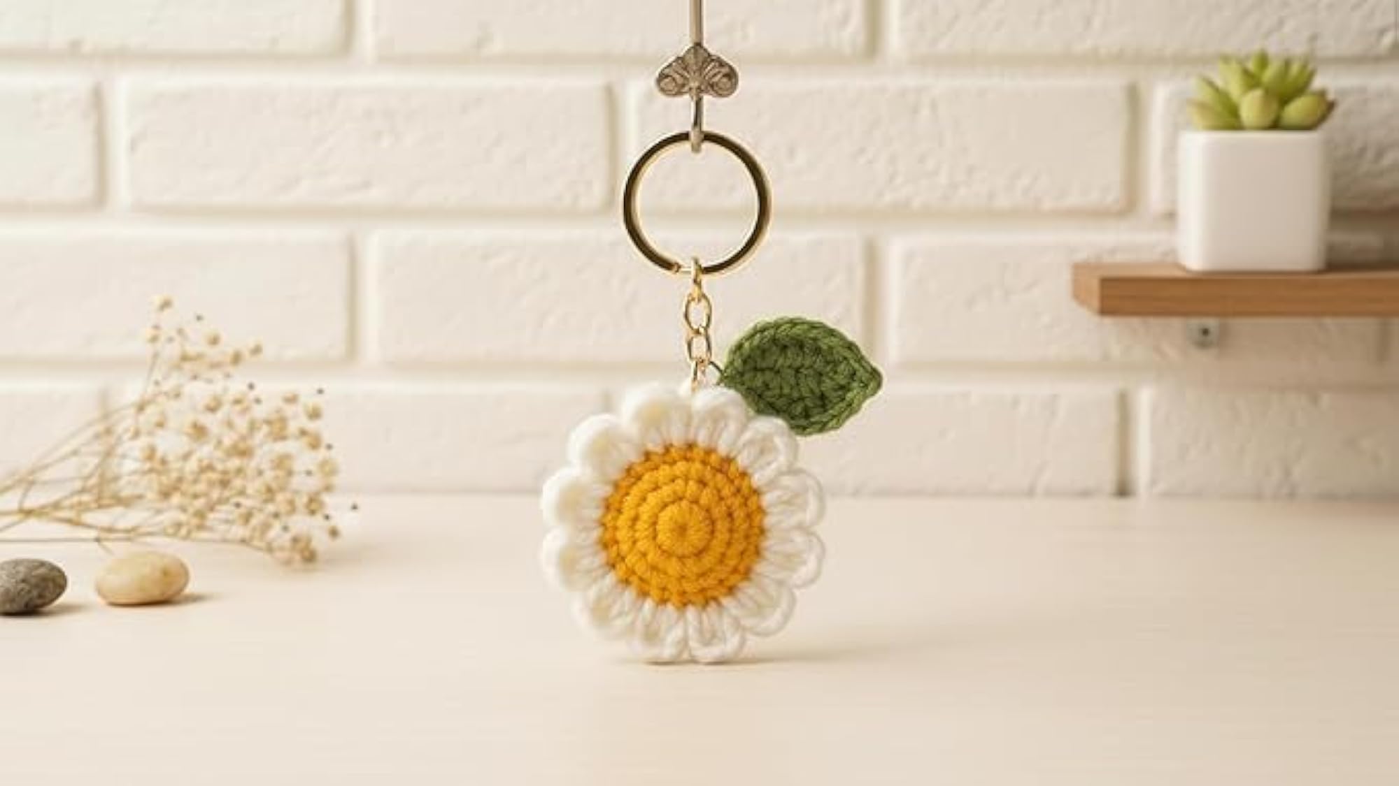 Crochet Daisy Flower Keychain for Bags