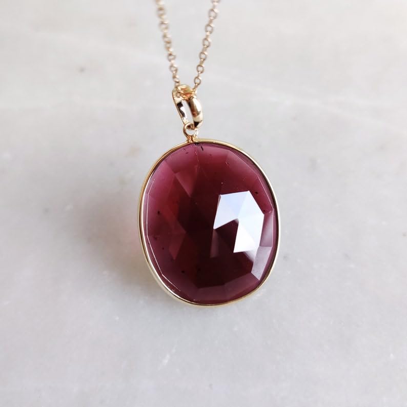 Collier ovale en argent 925 et pendentif grenat rouge facetté 24x21mm