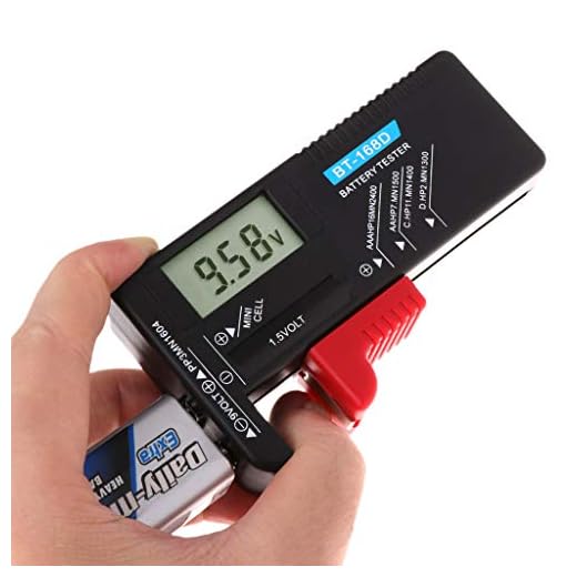 Chiic - Comprobador de batería Digital Universal, Pantalla LCD, Mini celda Recargable, batería múltiple, comprobador de Voltaje para el hogar AA C D AAA 1,5 V 9 V