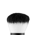 e.l.f. Kabuki Face Brush, Travel-Sized Makeup Brush For Precise & Controlled Application On-The-Go, Vegan & Cruelty-Free - Image 2