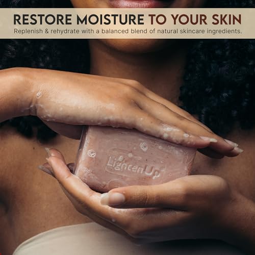 OMIC LightenUp, Exfoliating Soap - 200g / 7fl oz - Skin Brightening Soap, Cleansing Bar, Formulated to Fade Dark Spots, with Apricot, Glycerin, Coconut Oil