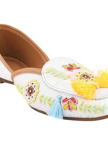 Image of SilverArrow Traditional Style, Modern Comfort Jutti Comfortable Flat Fancy Bellies for Womens and Girls