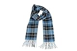 Instructions d'entretien faciles pour une utilisation durable : pour garder votre écharpe à carreaux tartan en parfait état, il est recommandé de la laver à la main ou de le nettoyer à sec uniquement. Suivre ces instructions d'entretien aidera à maintenir la douceur, la forme et la couleur de la laine. Avec un entretien approprié, cette écharpe épaisse durera pendant de nombreuses saisons, continuant à fournir chaleur et élégance à chaque utilisation