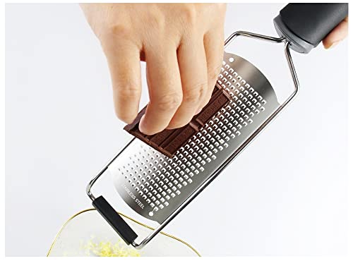Trendy Zone 21 Premium Lemon Zester Cheese Grater & Vegetable Grater, Razor-Sharp Stainless Steel Blade, Protective Cover And Cleaning Brush, Dishwasher Safe, Must Have Soft Grip Kitchen Tool - Green #TOP6