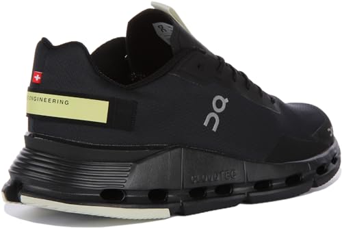 Image of On Women's Cloudnova Sneakers