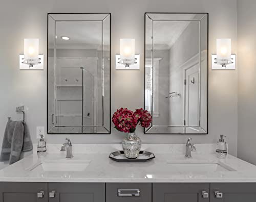 Image of JONATHAN Y Fairfax 1-Light Bathroom Vanity Light 7.13 inch Metal /Glass, Chrome