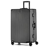 Matériau et dimensions : 75,5 x 48,5 x 29,5 cm (y compris les roues et les poignées) et capacité de rangement de 94 l. La valise est composée d'un cadre en aluminium et d'une coque rigide en polycarbonate haute résistance (40 %) + ABS (60 %). Cette combinaison offre une grande résistance et durabilité, avec un poids particulièrement léger de seulement 5,3 kg.
