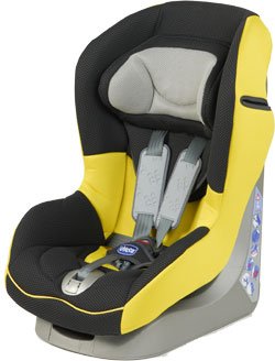 Cuenta con l' innovativo Adjustable Safety System, il sistema integrato che consente di regolare alla volta, con un solo movimento, il cuscino poggiatesta e le cinghie di sicurezza su 6 posizioni