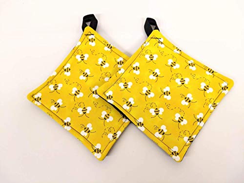 Potholder Set In A Honey Bee Fabric Pattern By Sewuseful Studios Llc #TOP4