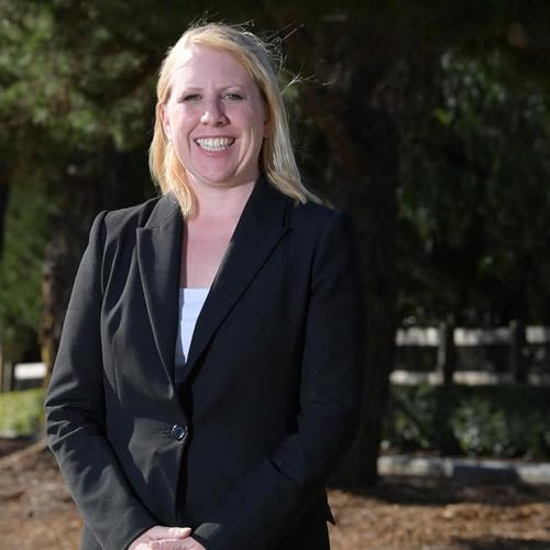 Interview with Hills Mayor Michelle Byrne - Positive Energy Show - 5-7-2025 cover art