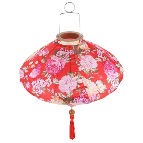 Lanterne chinoise decoration a pompon pour illuminer vos fetes et repas de famille