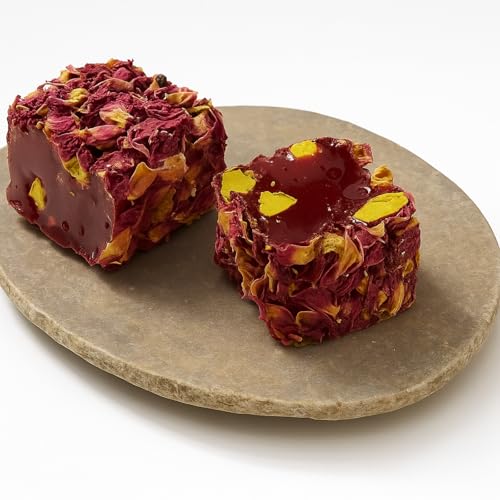 Alucra Turkish Delight Rosenblätter mit Granatapfel und Pistazien 250g – Lokum mit blumigem Rosenaroma fruchtiger Note und Pralinenbox – Geschenk orientalische Süßigkeit aus Deutschland