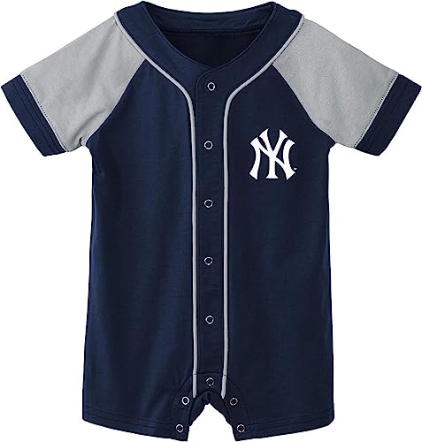 Image of Outerstuff MLB Unisex-Baby Newborn & Infants 0-24 Months Little Slugger Creeper Bodysuit Romper