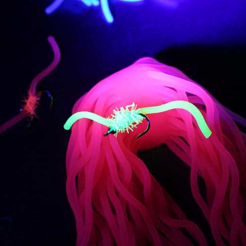 Tigofly 24 pcs/lot 3 Colors UV Squirmy Worm Lure Bug San Juan Worm Fly Fishing Flies Lures Size 8#