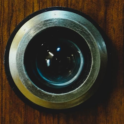 Don&rsquo;t Look Through the Peephole After Midnight Titelbild