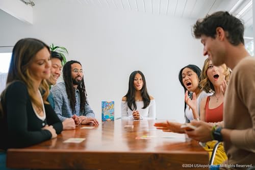 USAopoly The OP Flip 7 Kartenspiel auf Englisch für die ganze Familie | Wettbewerbs-Partyspiel für 3 oder mehr Spieler | Push-Your-Luck und Strategiespiel, Finalist Spielzeug des Jahres