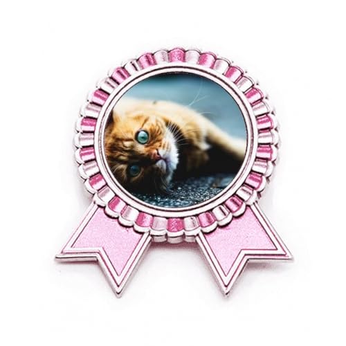 Broche chat rose œil bleu métal M le cadeau symbolique parfait pour les passionnées de chats