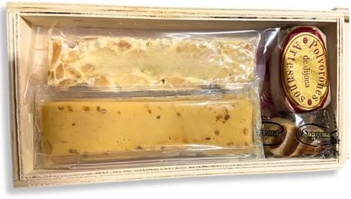 Cajitas surtidas pequeñas de chocolates, miniturrones, mazapanes,...