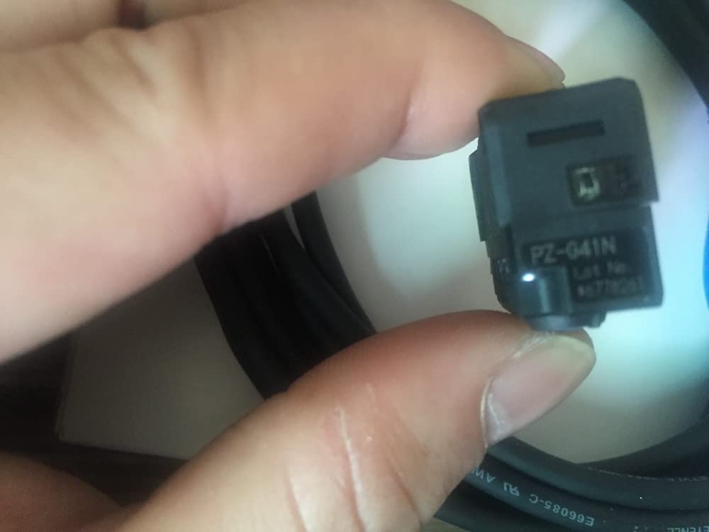 PZ-G41N KEYENCE photoelectric sensor 10-30VDC