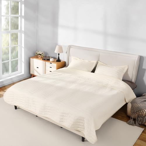 Image of VEVOR Queen Quilt Set, 3-Piece Lightweight Comforter, Microfiber Queen Size Bedding Set, Beige Bedspreads with 1 Quilt and 2 Pillow Shams, Lightweight Bedspread Coverlet Bedding Set, for All Season
