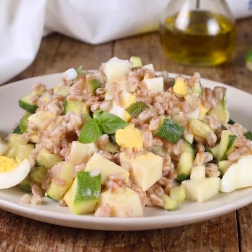 Insalata di farro con zucchine e mozzarella