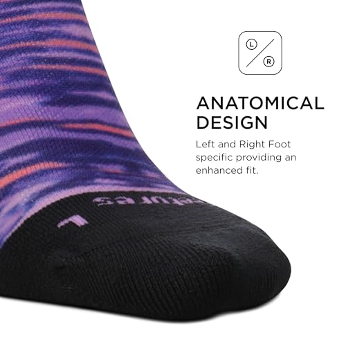 Image of Feetures Elite Light Cushion No Show Tab Sock Wave