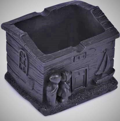 Inara Creation Couple Kiss House Design Ashtray - Black