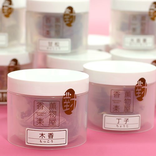 Amazon.co.jp: 伝統的な香原料で自分だけの和の香り手作り匂い袋キット