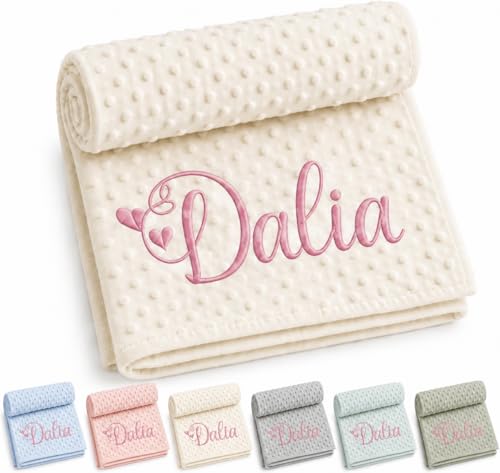 Danielstore Manta Bebé Personalizada con Nombre Bordado – Mantita Coralina Ultrasuave 80x110 cm – Manta para Cuna, Carrito y Moisés – Cálida y Transpirable – Regalo para Recién Nacido y Baby Shower