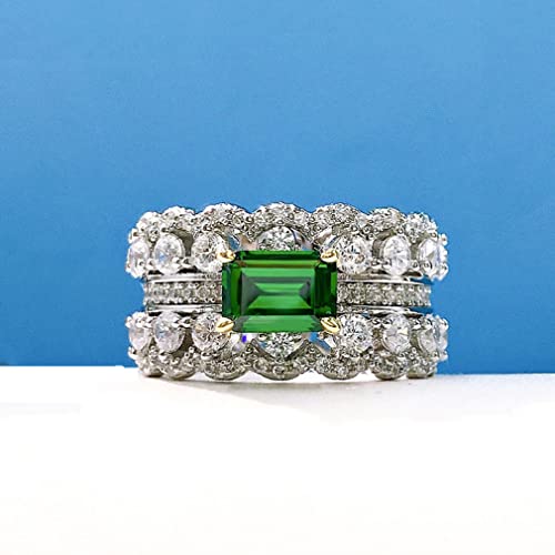 Anneaux d'émeraude et diamant carbone : brillez avec élégance lors de votre mariage
