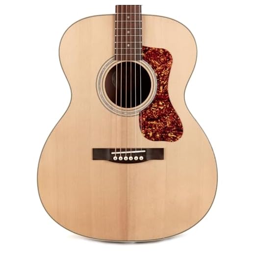 Guild OM-240E - guitarra electroacústica