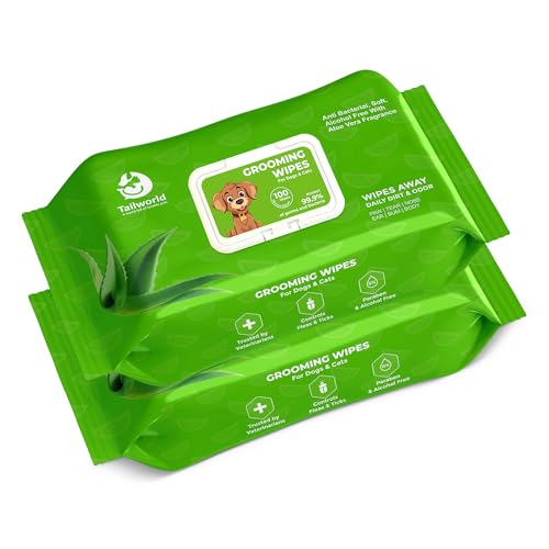 Image of Tailworld Grooming Pet Wet Wipes For Dogs & Cats With Aloe Vera Fragrance | Soft, Anti-Bacterial, Paraben & Alcohol Free Cleansing & Deodorising Wet Tissues | 200 Wipes (Pack of 2)