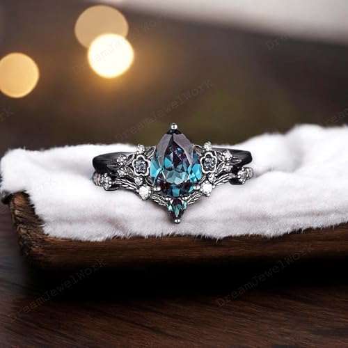 Gothic Black Gold Pear Shape Alexandrite Engagement Ring Set 925 Sterling silver Diamond Wedding Ring Set Unique Rhodium Black Gold Anniversay Jewelry For Bridal Gift2