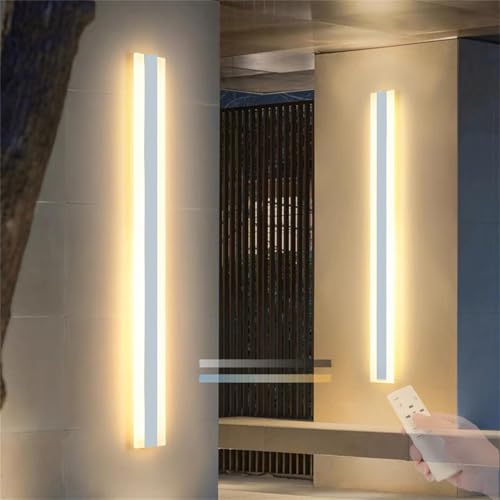 Lampe murale LED dimmable pour illuminer vos soirées sur la terrasse de la villa