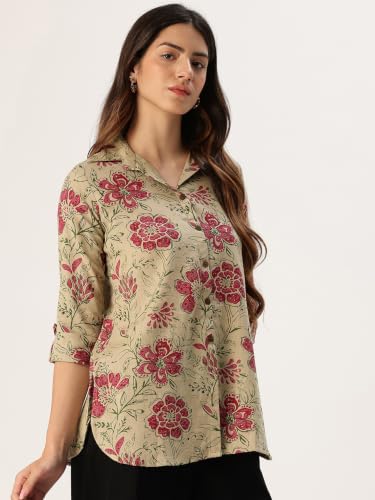 Image of Classic collared cotton shirt with 3 /4 sleeve for a timeless casual look