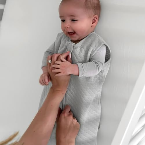 Image of Boppy Baby Sleep Sack 12-18 Months, Wearable Blanket 1 TOG, 100% Cotton, 2-Way Zipper for Easy Diaper Changes, Baby Sleeping Bag, Machine Washable, Gray Quilt-Textured Knit